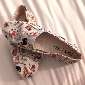 Toms Christmas Holiday Cat shoes size 9.5